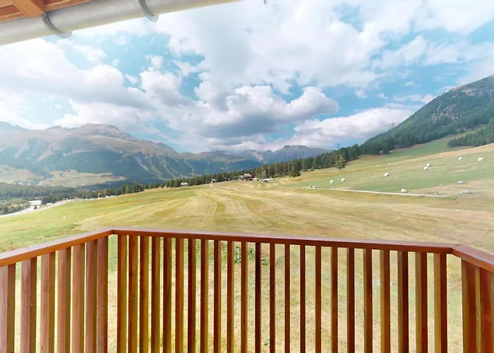 Abitaziun Staz - * بونتريسنا